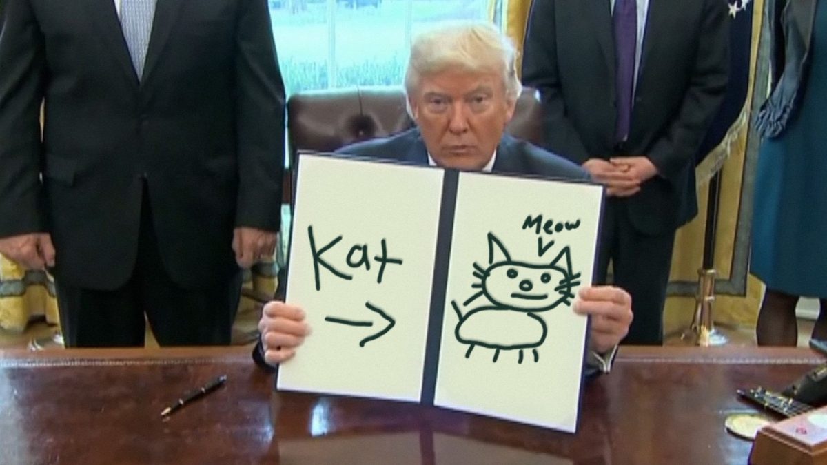 meme de la firma de una orden de Trump