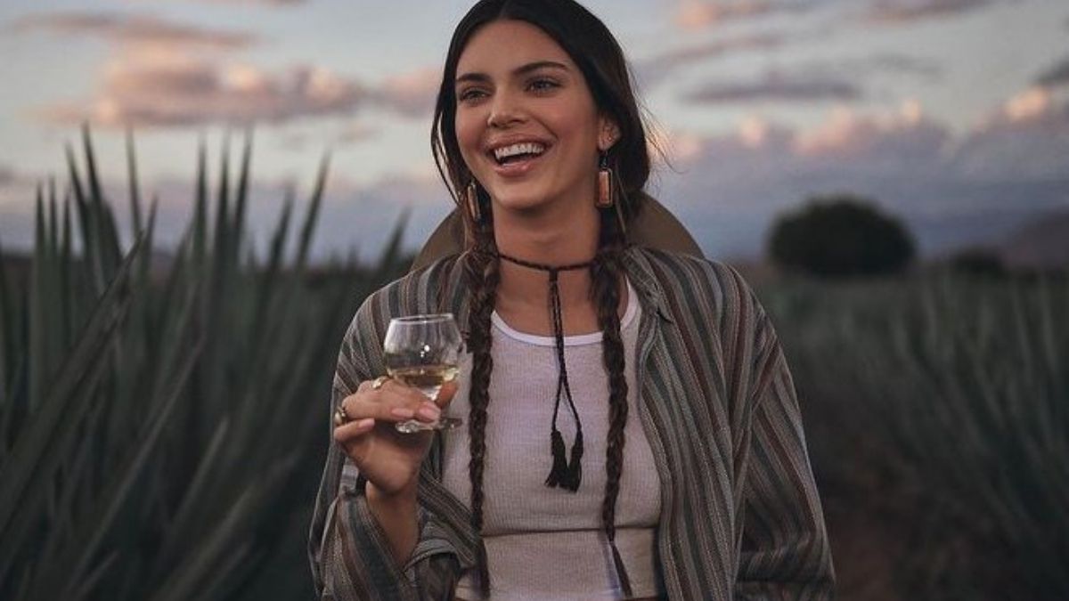 Kendall Jenner lanzó su tequila 818 Dwayne Johnson Michael Jordan y Elon Musk también lanzaron marcas de tequila