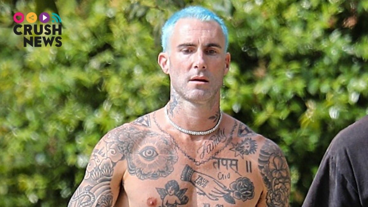 Adam levine se queda sin espacio para más tatuajes y tenemos las imágenes que demuestran que el cantante de Maroon 5 ya no tiene ni un centímetro libre para hacerse más. Míralo.
