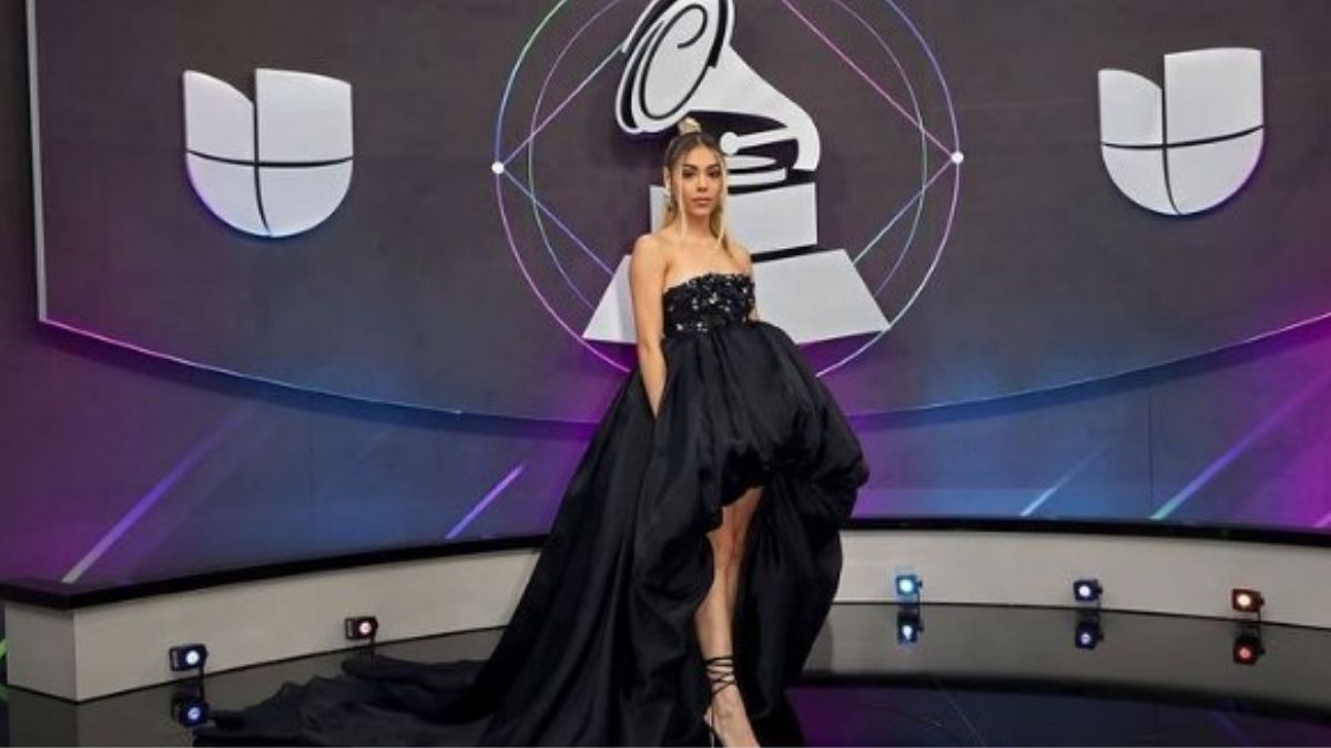 Danna Paola luce vestido de Carolina Herrera en los Latin Grammys