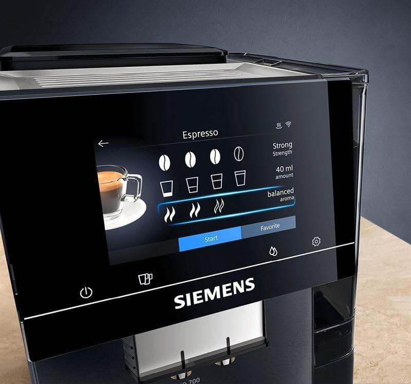 Nos sumergimos en⁤ el⁣ mundo⁤ del café con Siemens EQ.700: ¡Un viaje​ lleno de sabor!